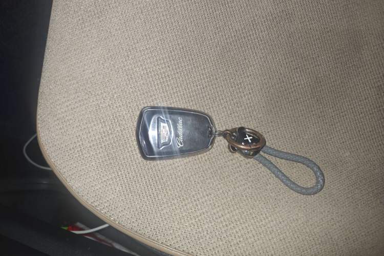 Used Cadillac XT5 2016 25T Luxury Model Vehicle Key