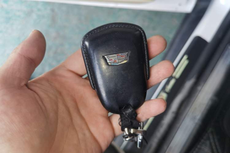 Used Cadillac XT5 2016 25T Tech Edition Vehicle Key