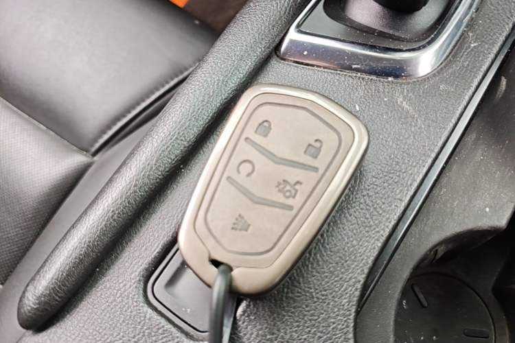 Used Cadillac XT5 2016 25T Luxury Model Vehicle Key