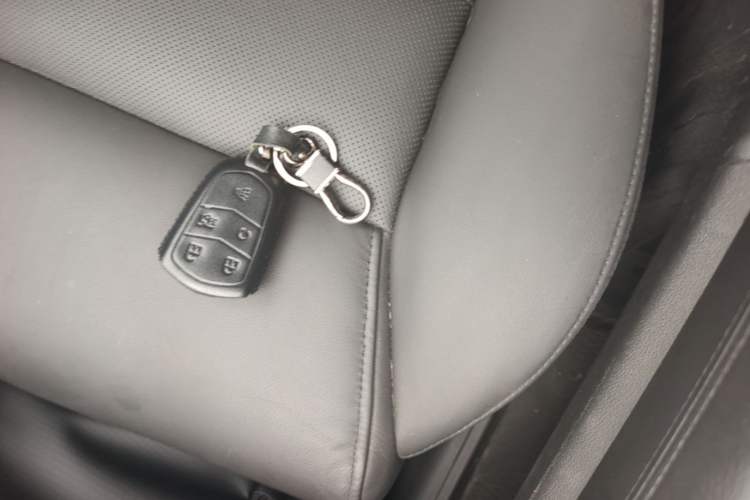 Used Cadillac XT5 2016 28T Four-Wheel Drive Luxury Model Vehicle Key
