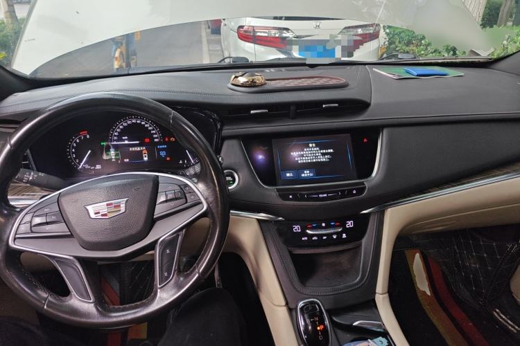Used Cadillac XT5 2016 25T Tech Edition Center Console