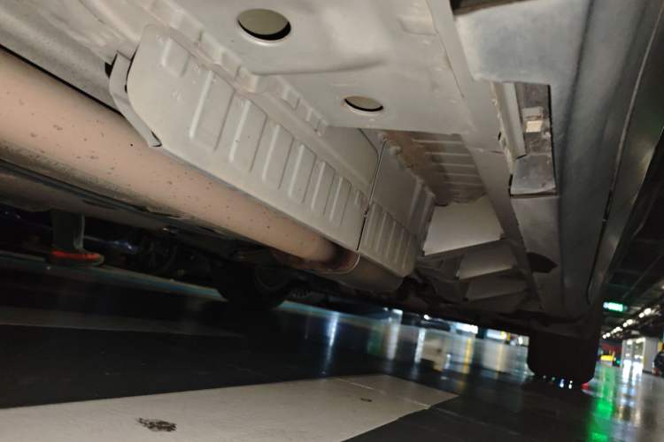 Used Cadillac XT5 2016 28T Four-Wheel Drive Tech Version Chassis Rear Right