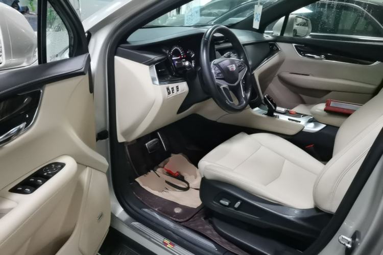 Used Cadillac XT5 2016 28T Four-Wheel Drive Tech Version Driver Seat
