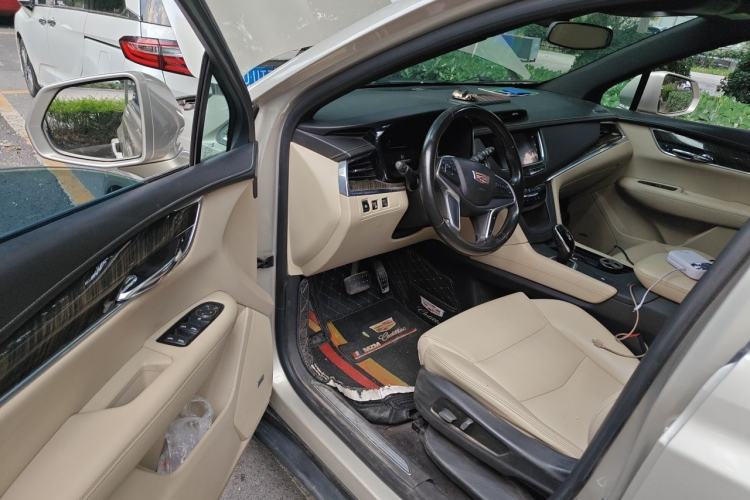 Used Cadillac XT5 2016 25T Tech Edition Driver Seat
