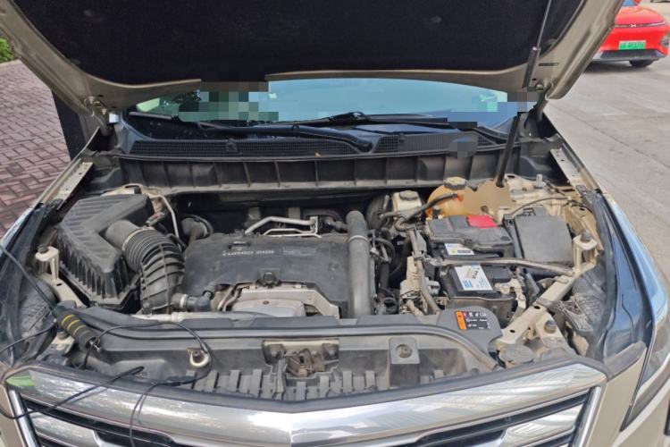 Used Cadillac XT5 2016 28T Four-Wheel Drive Tech Version Engine Bay