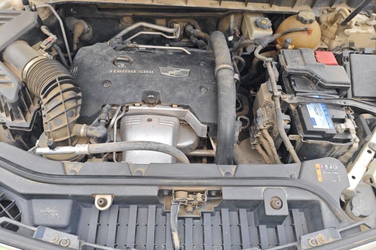 Used Cadillac XT5 2016 28T Four-Wheel Drive Tech Version Engine Bay