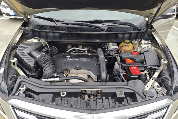 Used Cadillac XT5 2016 28T Four-Wheel Drive Luxury Model Engine Bay