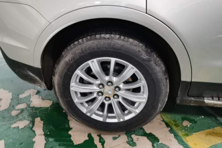 Used Cadillac XT5 2016 28T Four-Wheel Drive Tech Version Exterior 5