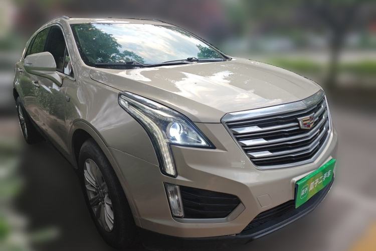 Used Cadillac XT5 2016 25T Tech Edition Front Right 45 Deg