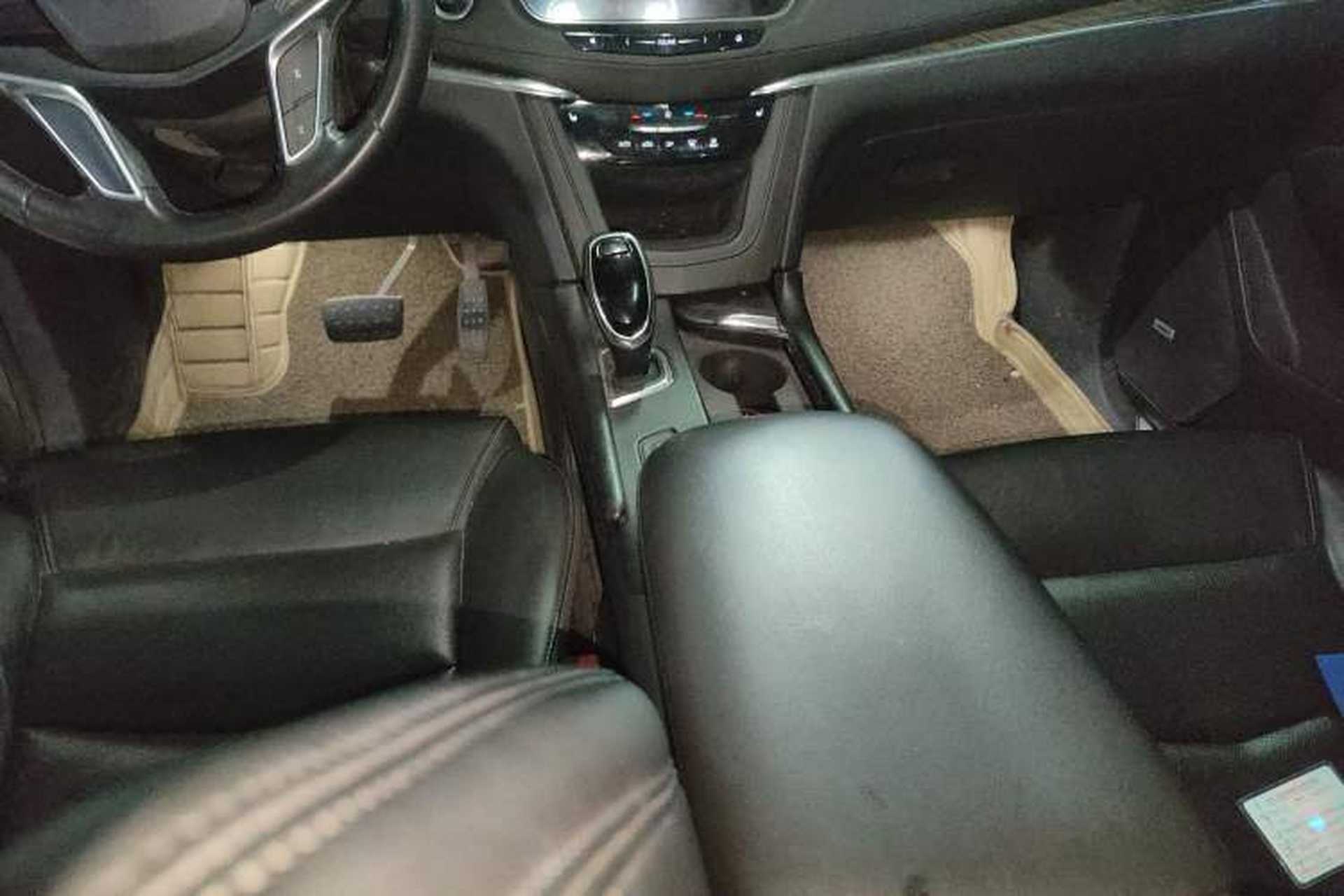 Used Cadillac XT5 2016 25T Luxury Model Gear Lever