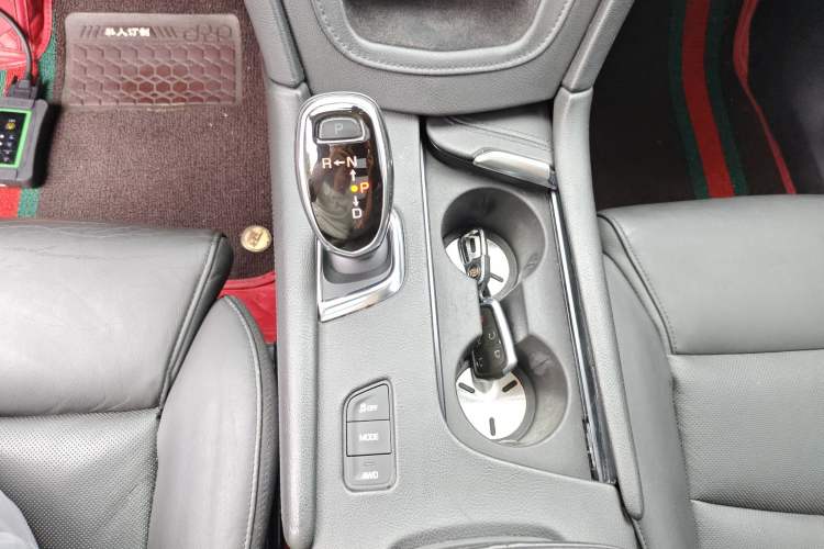 Used Cadillac XT5 2016 28T Four-Wheel Drive Luxury Model Gear Lever