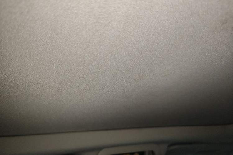Used Cadillac XT5 2016 25T Luxury Model Headliner