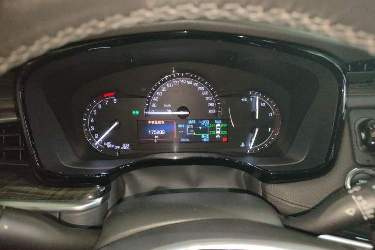 Used Cadillac XT5 2016 25T Luxury Model Instrument Cluster