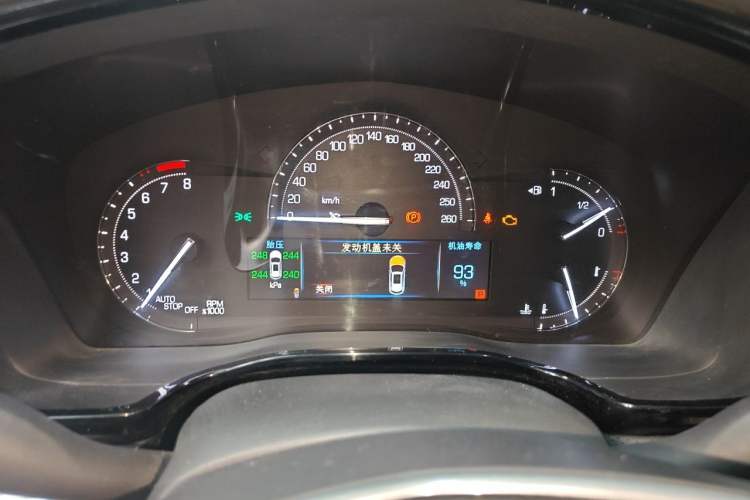 Used Cadillac XT5 2016 25T Tech Edition Instrument Cluster