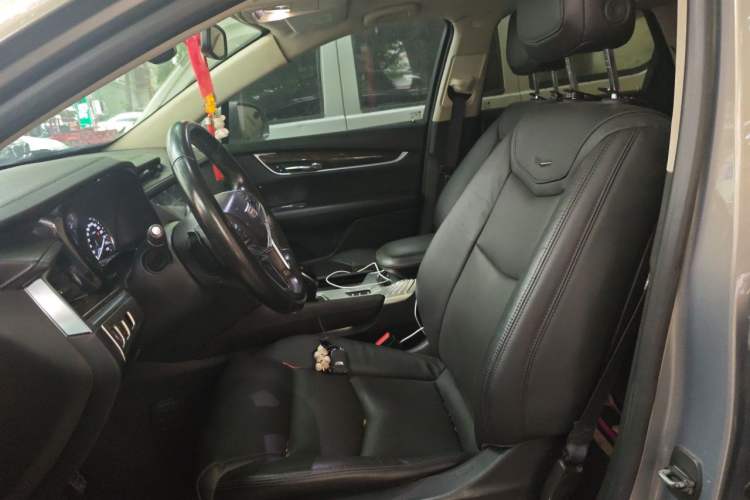Used Cadillac XT5 2016 28T Four-Wheel Drive Luxury Model Left Front Seat