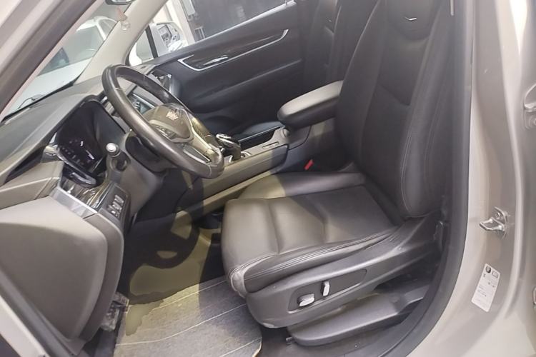 Used Cadillac XT5 2016 25T Luxury Model Left Front Seat