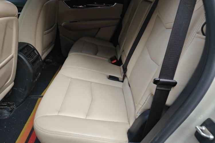 Used Cadillac XT5 2016 25T Tech Edition Left Rear Seat