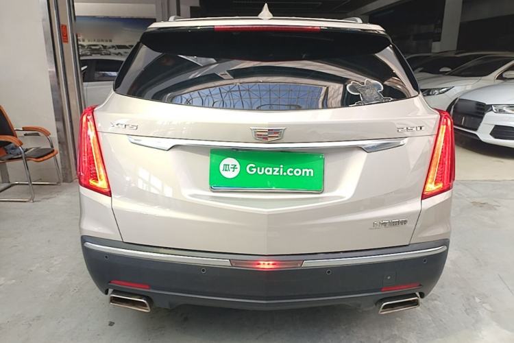 Used Cadillac XT5 2016 25T Luxury Model Rear
