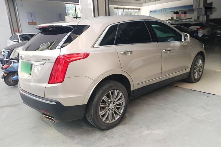 Used Cadillac XT5 2016 25T Luxury Model Rear Right 45 Deg