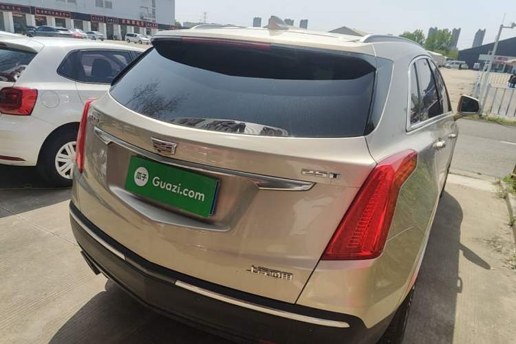 Used Cadillac XT5 2016 25T Luxury Model Rear Right 45 Deg