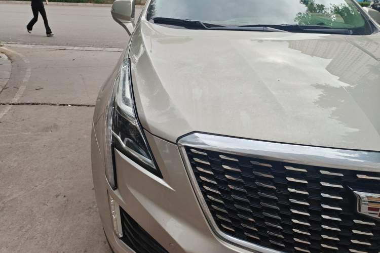 Used Cadillac XT5 2016 28T Four-Wheel Drive Luxury Model Right Front Headlight