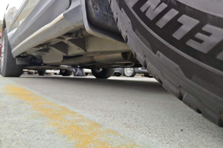 Used Cadillac XT5 2016 28T Four-Wheel Drive Luxury Model Right Side Sill