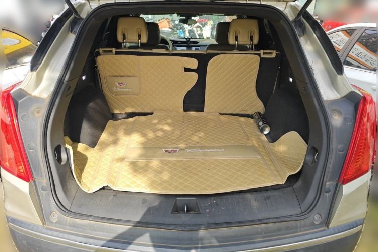Used Cadillac XT5 2016 28T Four-Wheel Drive Tech Version Trunk