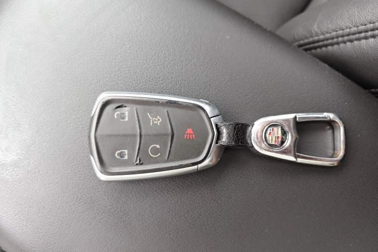 Used Cadillac XT5 2016 28T Four-Wheel Drive Luxury Model Vehicle Key