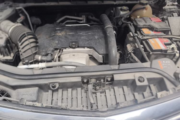 Used Cadillac XT5 2017 Anniversary Edition 25T Luxury Model Engine Bay