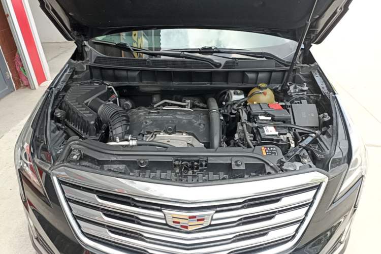 Used Cadillac XT5 2017 Anniversary Edition 25T Luxury Model Engine Bay