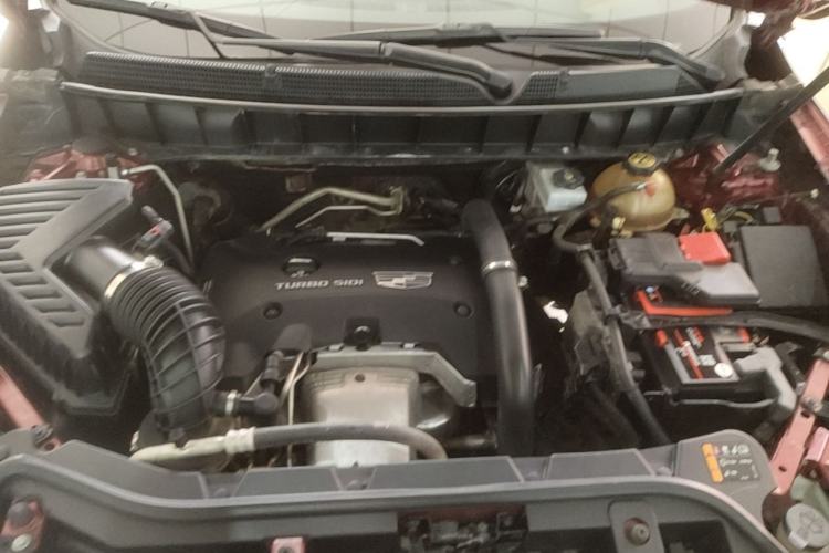 Used Cadillac XT5 2017 Anniversary Edition 28T Four-Wheel Drive Tech Model Engine Bay