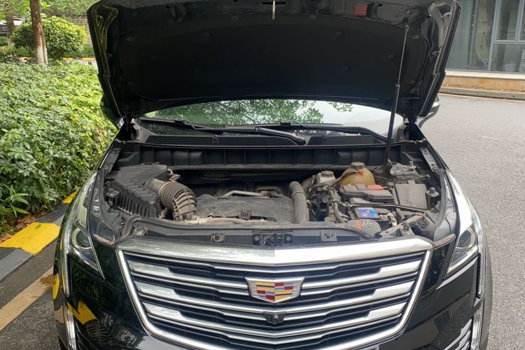 Used Cadillac XT5 2017 Anniversary Edition 25T Luxury Model Engine Bay