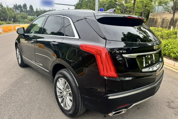 Used Cadillac XT5 2017 Anniversary Edition 25T Luxury Model Exterior 1