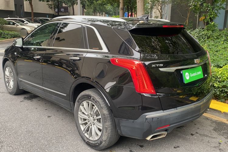 Used Cadillac XT5 2017 Anniversary Edition 25T Luxury Model Exterior 1