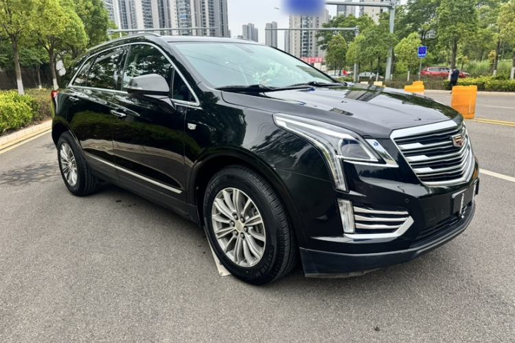 Used Cadillac XT5 2017 Anniversary Edition 25T Luxury Model Exterior 2