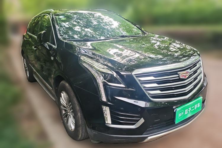 Used Cadillac XT5 2017 Anniversary Edition 28T Four-Wheel Drive Luxury Model Front Right 45 Deg