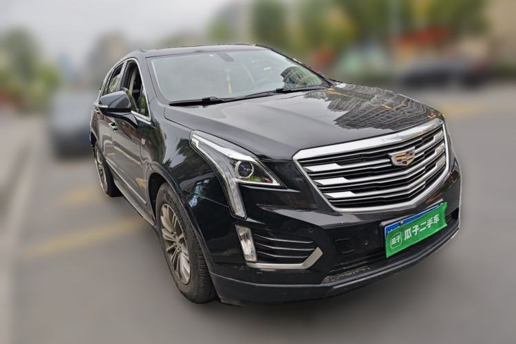 Used Cadillac XT5 2017 Anniversary Edition 25T Luxury Model Front Right 45 Deg