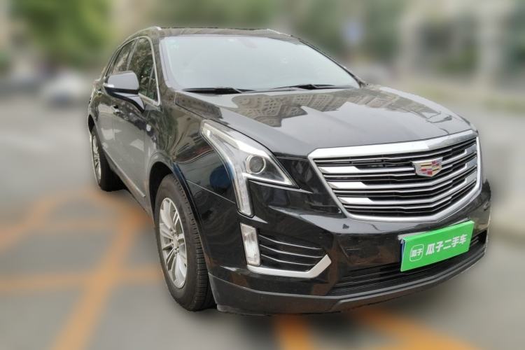 Used Cadillac XT5 2017 Anniversary Edition 25T Luxury Model Front Right 45 Deg
