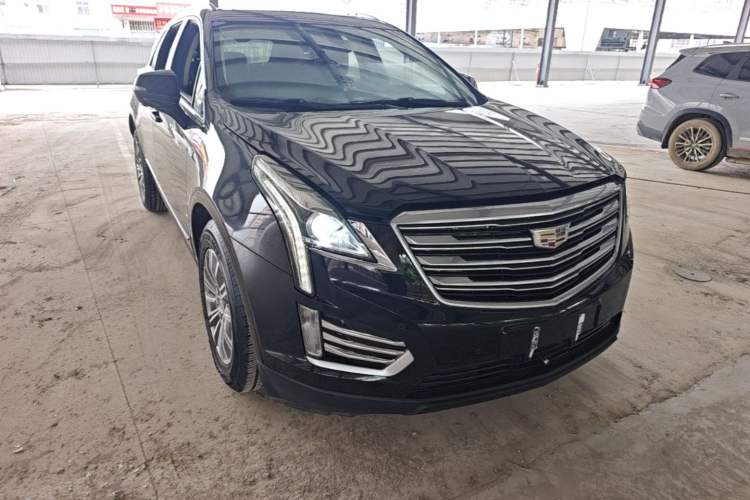 Used Cadillac XT5 2017 Anniversary Edition 25T Luxury Model Front Right 45 Deg