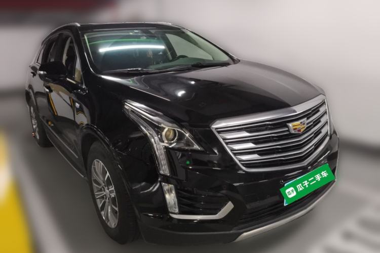 Used Cadillac XT5 2017 Anniversary Edition 25T Luxury Model Front Right 45 Deg