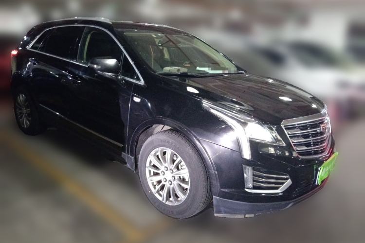 Used Cadillac XT5 2017 Anniversary Edition 25T Luxury Model Front Right 45 Deg