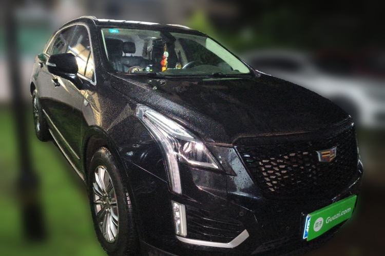 Used Cadillac XT5 2017 Anniversary Edition 28T Four-Wheel Drive Luxury Model Front Right 45 Deg