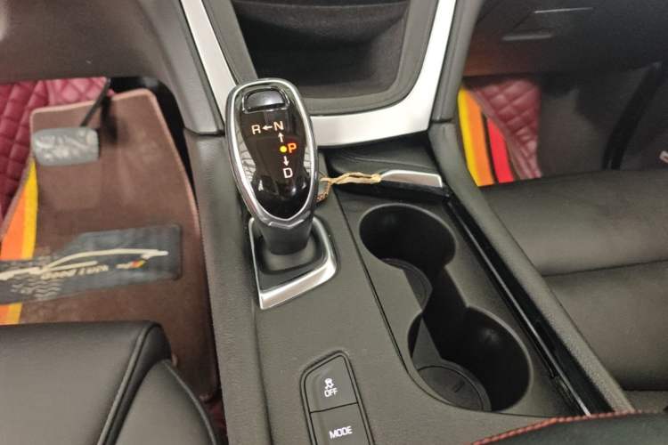 Used Cadillac XT5 2017 Anniversary Edition 25T Luxury Model Gear Lever