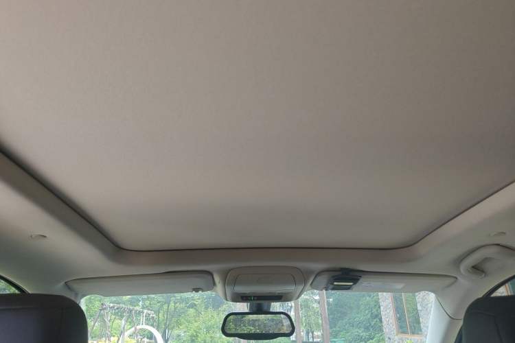 Used Cadillac XT5 2017 Anniversary Edition 25T Luxury Model Headliner