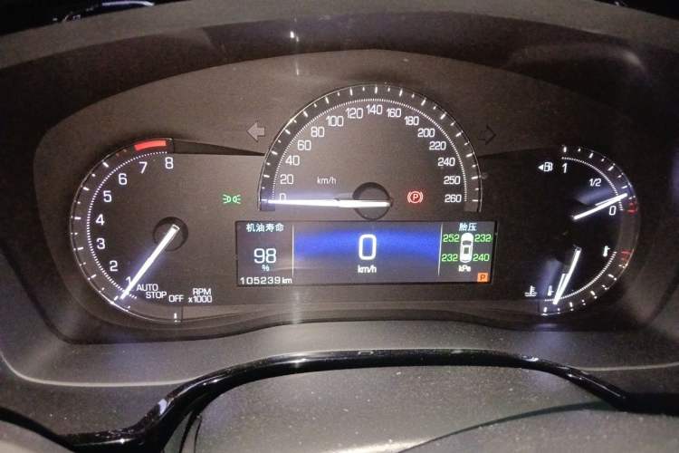 Used Cadillac XT5 2017 Anniversary Edition 25T Luxury Model Instrument Cluster