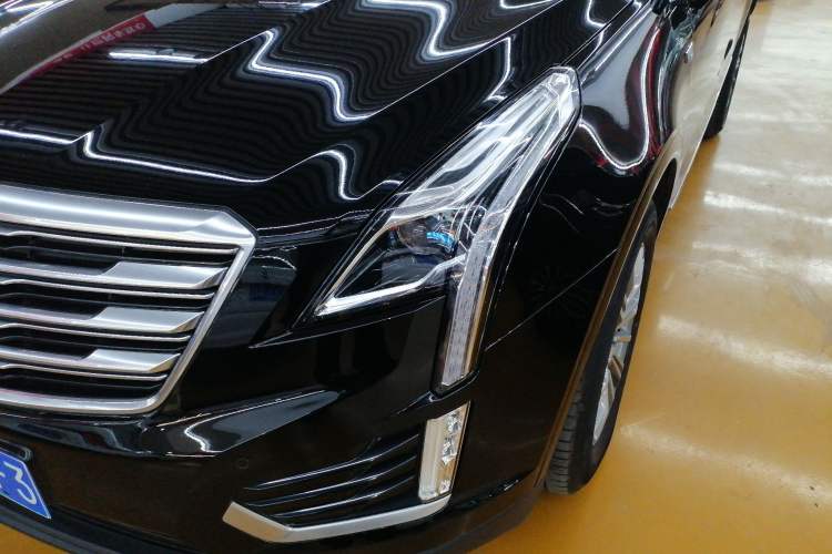 Used Cadillac XT5 2017 Anniversary Edition 28T Four-Wheel Drive Luxury Model Left Front Headlight