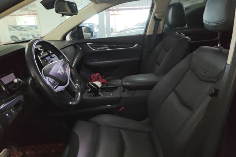 Used Cadillac XT5 2017 Anniversary Edition 28T Four-Wheel Drive Luxury Model Left Front Seat