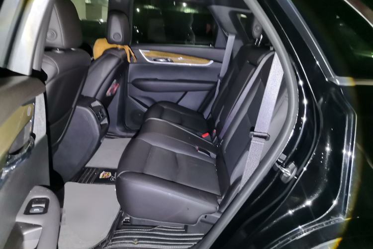 Used Cadillac XT5 2017 Anniversary Edition 28T All-Wheel-Drive Leading Model Left Rear Seat