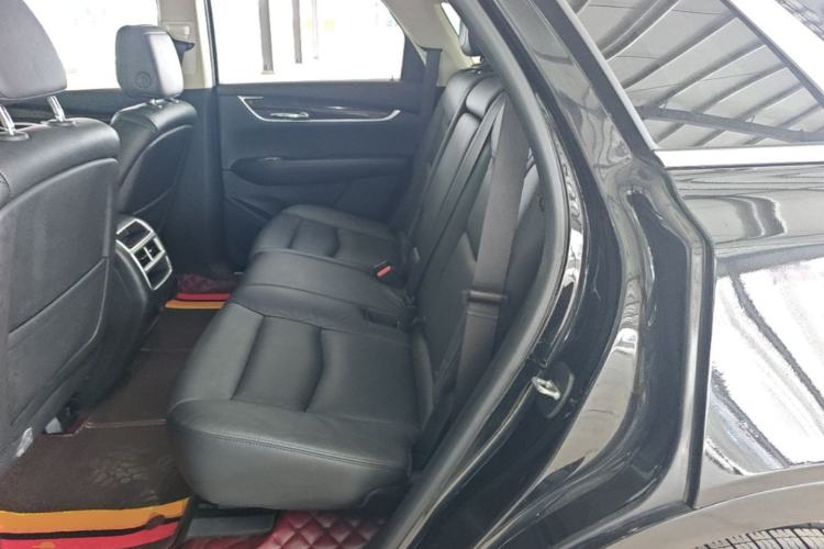 Used Cadillac XT5 2017 Anniversary Edition 25T Luxury Model Left Rear Seat