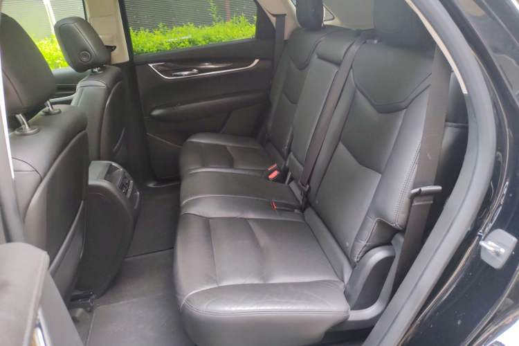 Used Cadillac XT5 2017 Anniversary Edition 25T Luxury Model Left Rear Seat